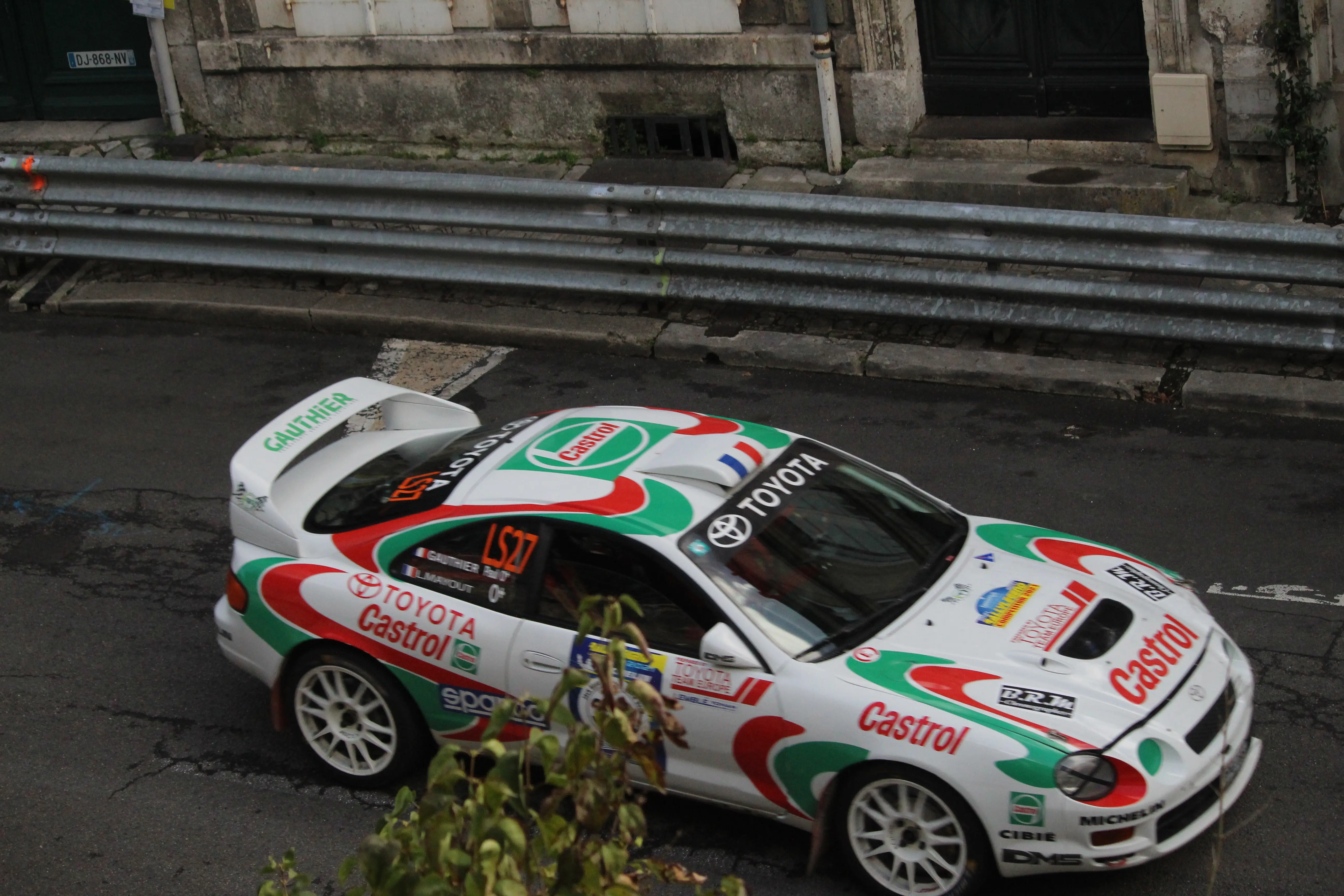 Photo d'une toyota circuit des remparts